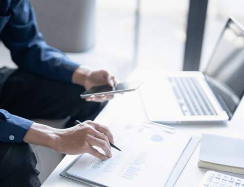 Un cliente no paga una factura: ¿cuándo y cómo puede reclamarla tu empresa?